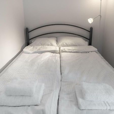 קטוביץ Apartament Szarych Szeregow 46A/1 מראה חיצוני תמונה