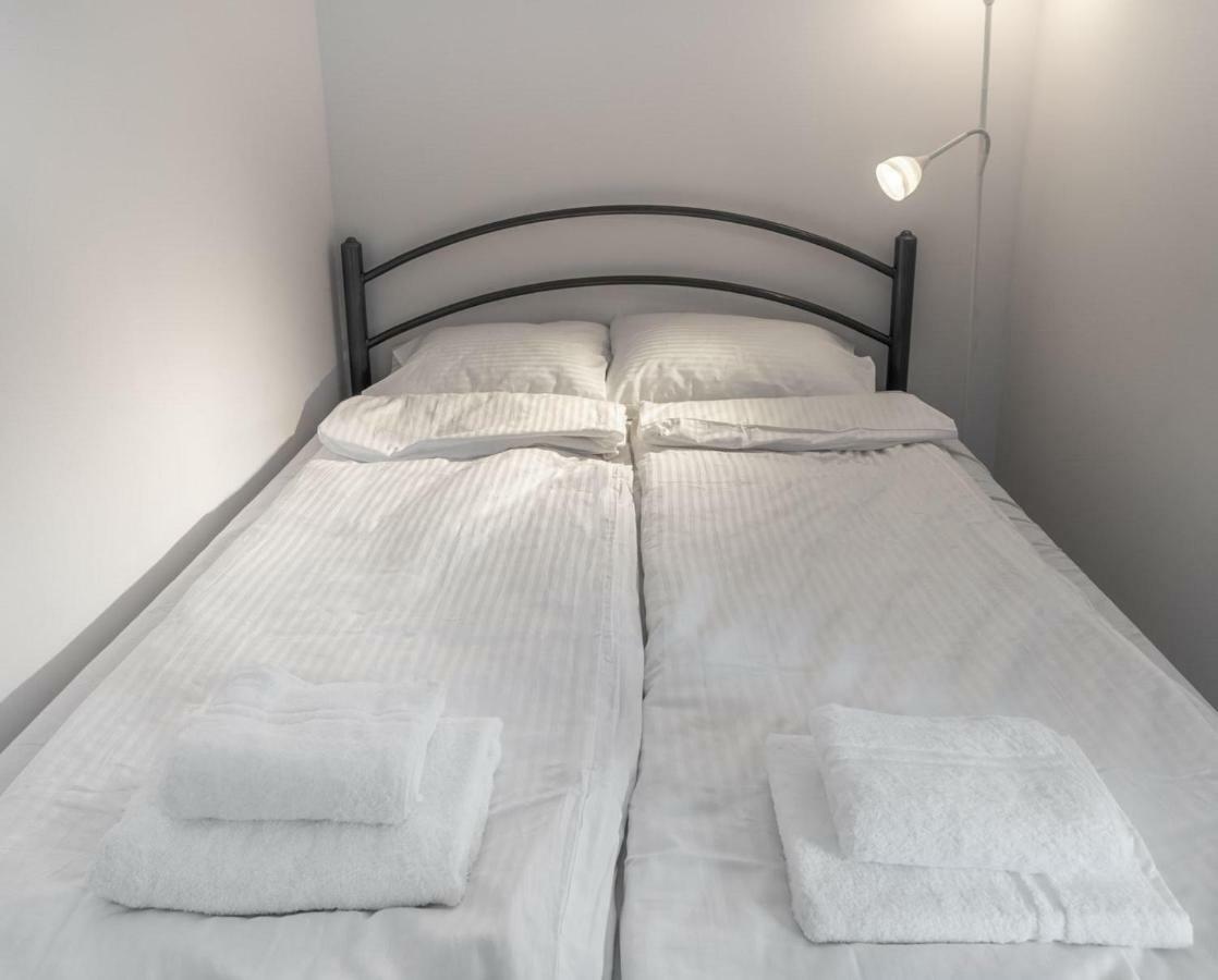 קטוביץ Apartament Szarych Szeregow 46A/1 מראה חיצוני תמונה