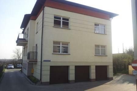 קטוביץ Apartament Szarych Szeregow 46A/1 מראה חיצוני תמונה